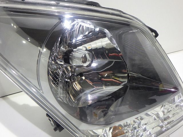 ワゴンR 右ヘッドライト HID MH23S リミテッド 100-59193 B 35310