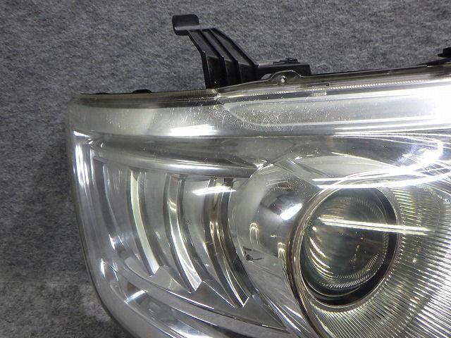 セレナ ヘッドライト左右 キセノン HID C26 NC26 後期 100-24921 26010