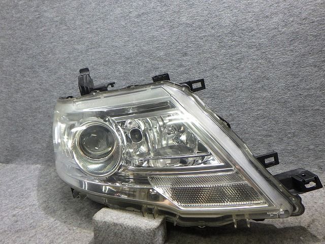 セレナ ヘッドライト左右 キセノン HID C26 NC26 後期 100-24921 26010