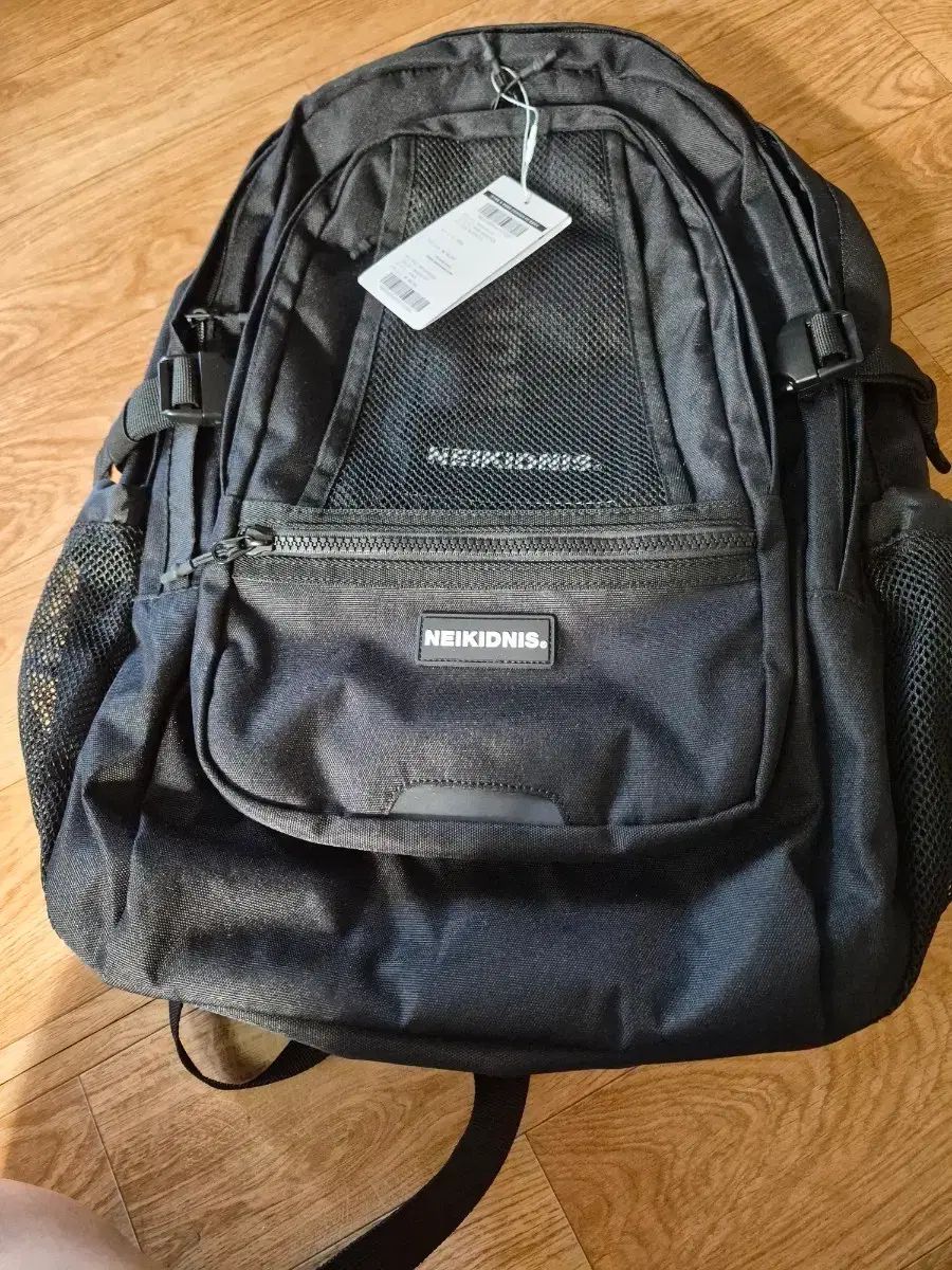 新品 ネイキッドネス プライム バックパック ブラック