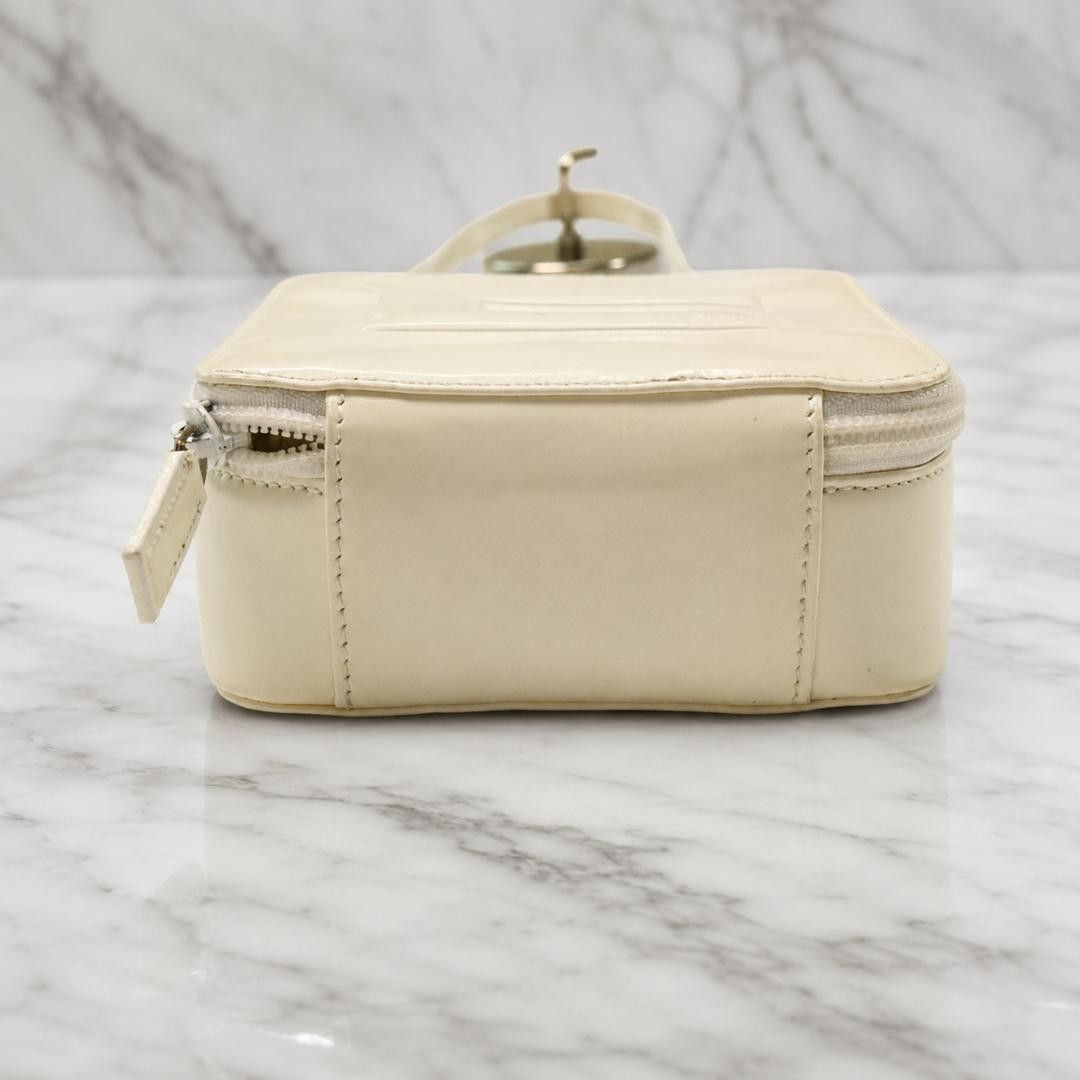 GUCCI グッチ GGロゴ パテントレザー ミニショルダーバッグ ショルダー