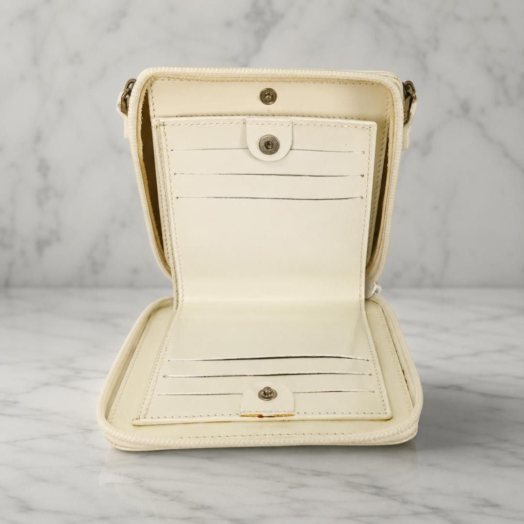 GUCCI グッチ GGロゴ パテントレザー ミニショルダーバッグ ショルダー