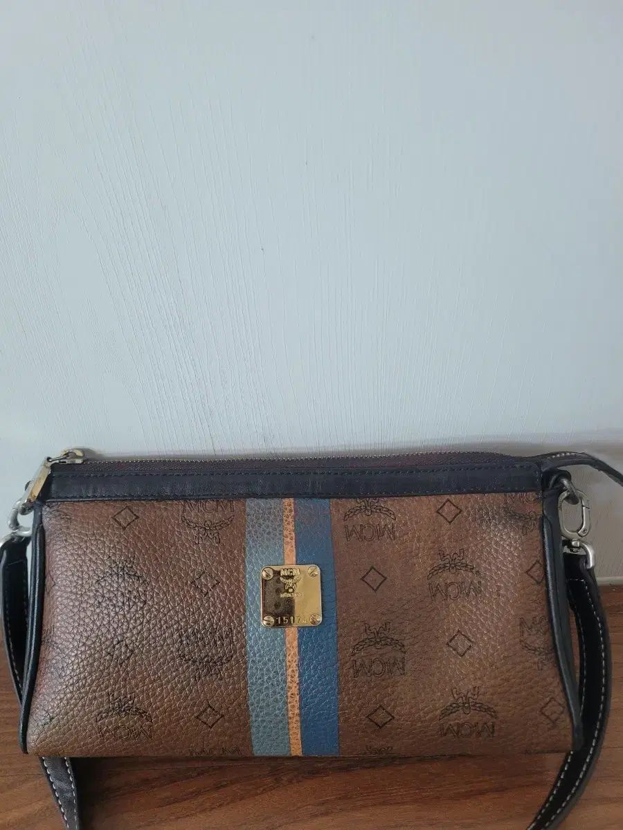 MCM レディース クロスバック ブラウン