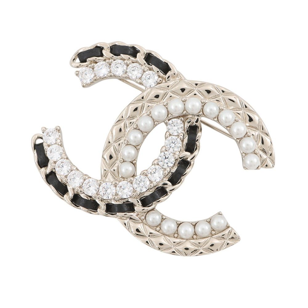 シャネル ブローチ ココマーク ラムスキン フェイクパール ラインストーン B26V AB8609 CHANEL アクセサリー