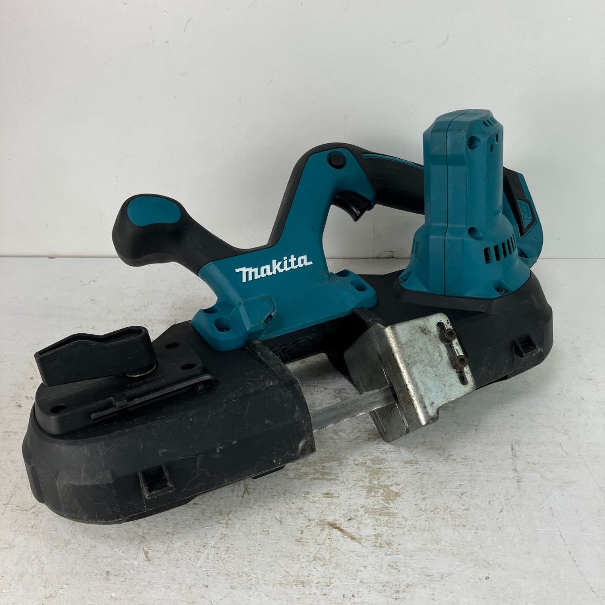 MAKITA マキタ 18v 充電式ポータブルバンドソー ※バッテリー、充電器無し PB181D ブルー