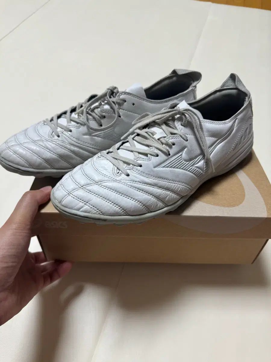 (傷なしSS) ミズノ モレリア NEO₃ プロ サッカーシューズ 280