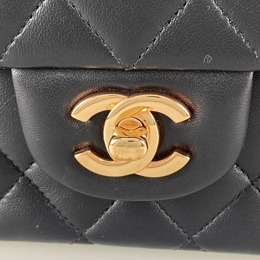 シャネル CHANEL マトラッセ 25 ラムスキン ショルダーバッグ ssh