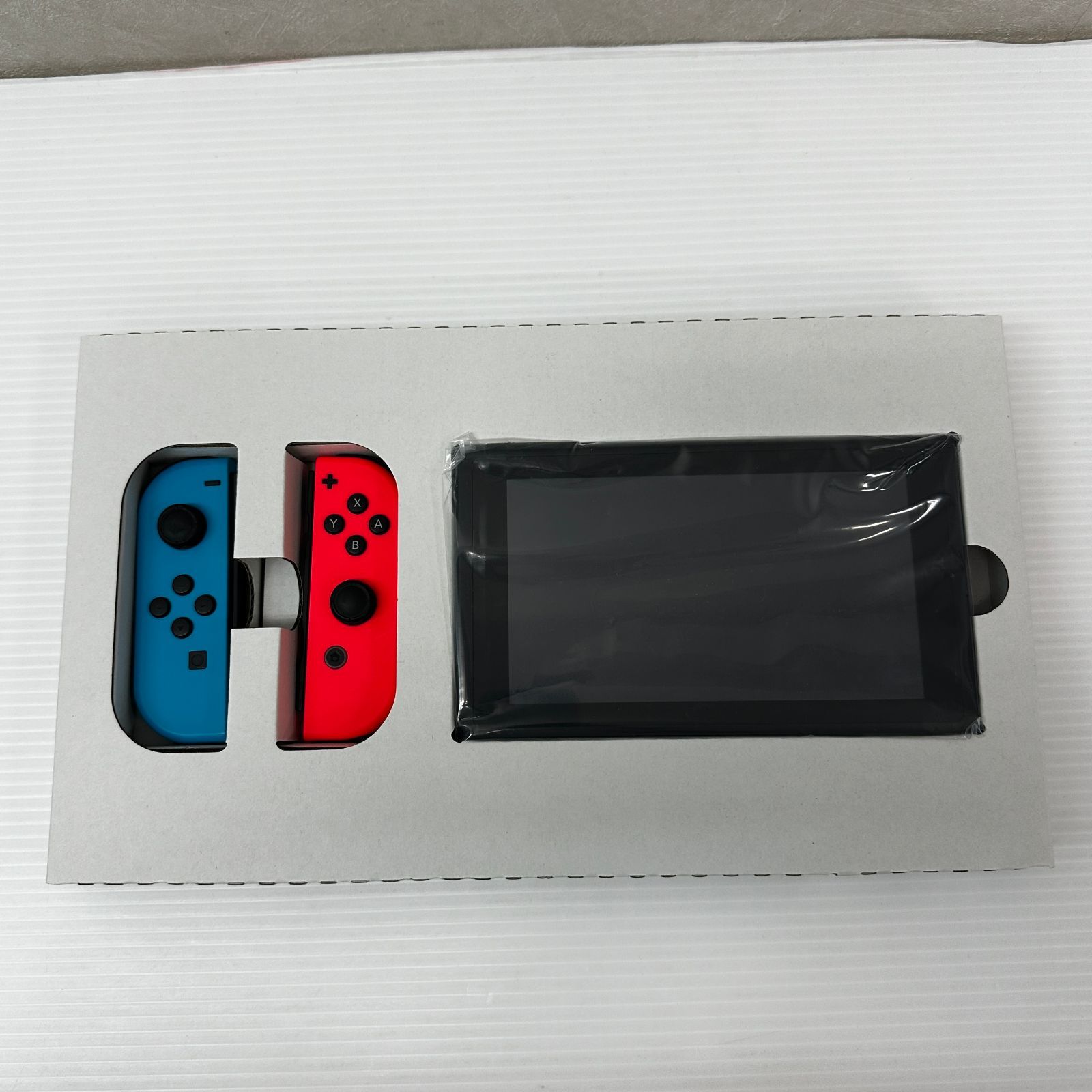 Nintendo Switch Joy-Con(L) ネオンブルー/(R) ネオンレッド 