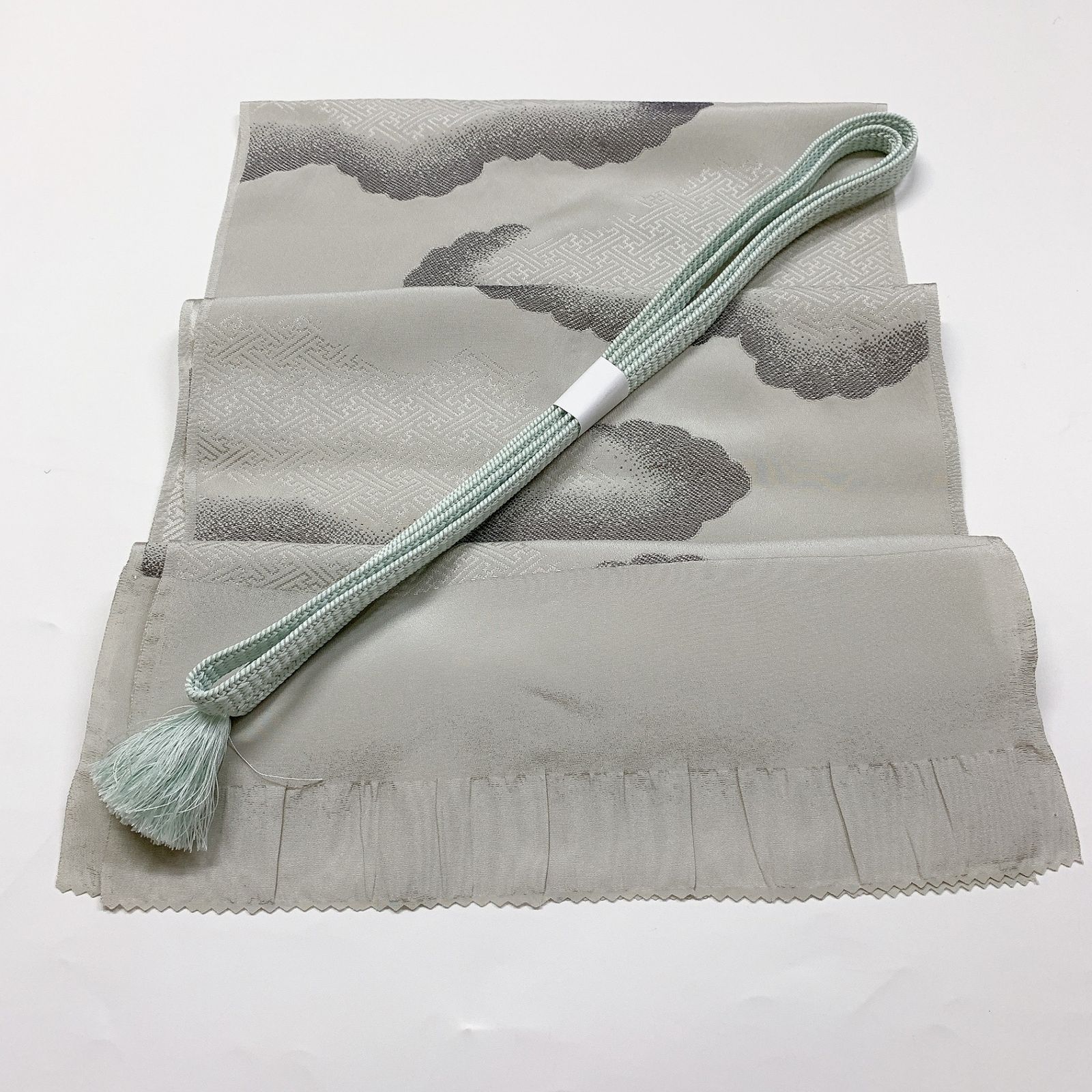 ［8411］帯締め 帯揚げ セット 雲取紗綾形 逸品 正絹 着物 帯絞め