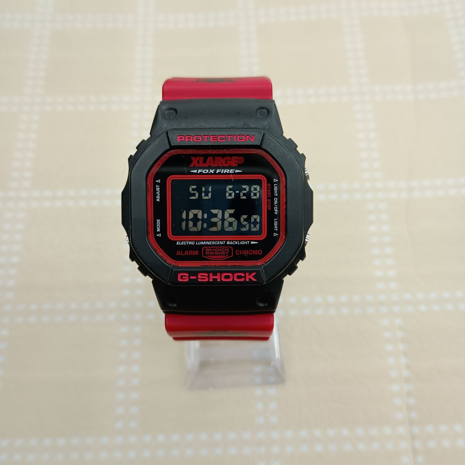★リユースのサカイ春日部店★ G-SHOCK X-large コラボモデル 腕時計 DW-5600VT 管理0628-01