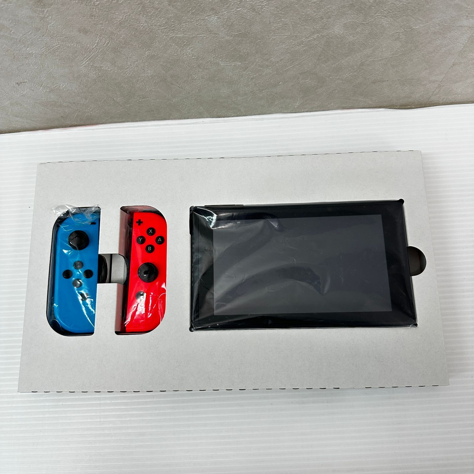 Nintendo Switch ニンテンドースイッチ Joy-Con(L) ネオンブルー／(R