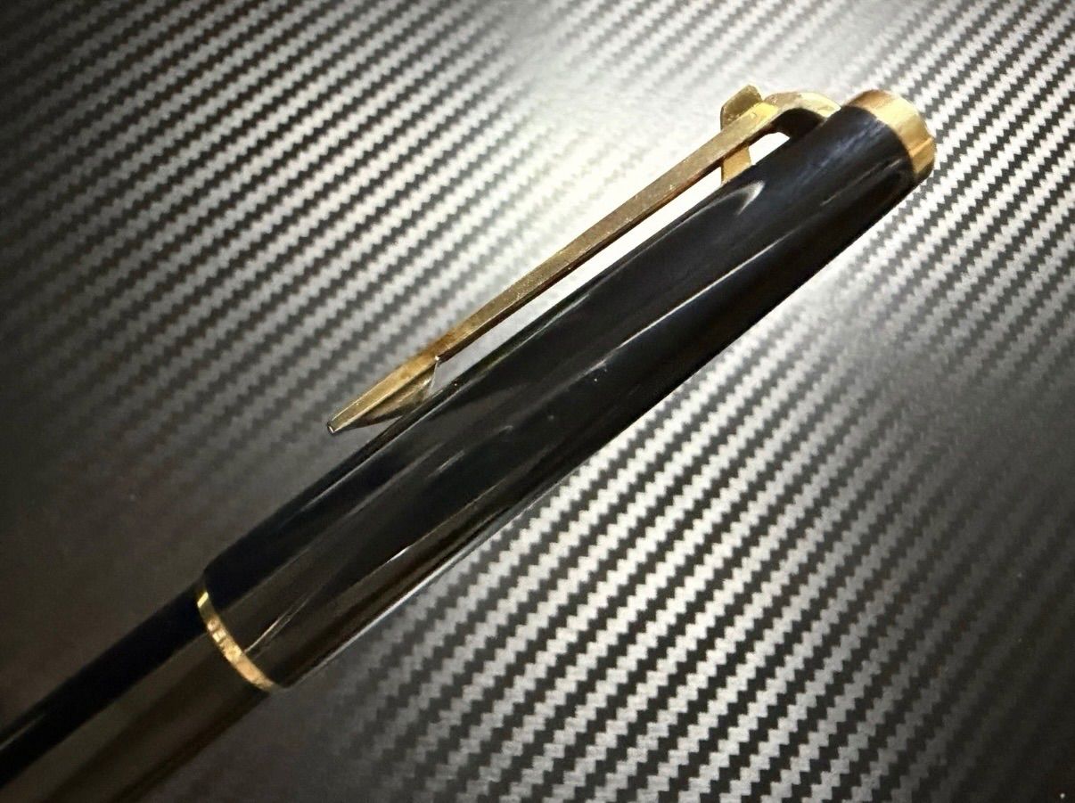 未使用に近い モンブラン montblanc No.380 ブラック ボールペン