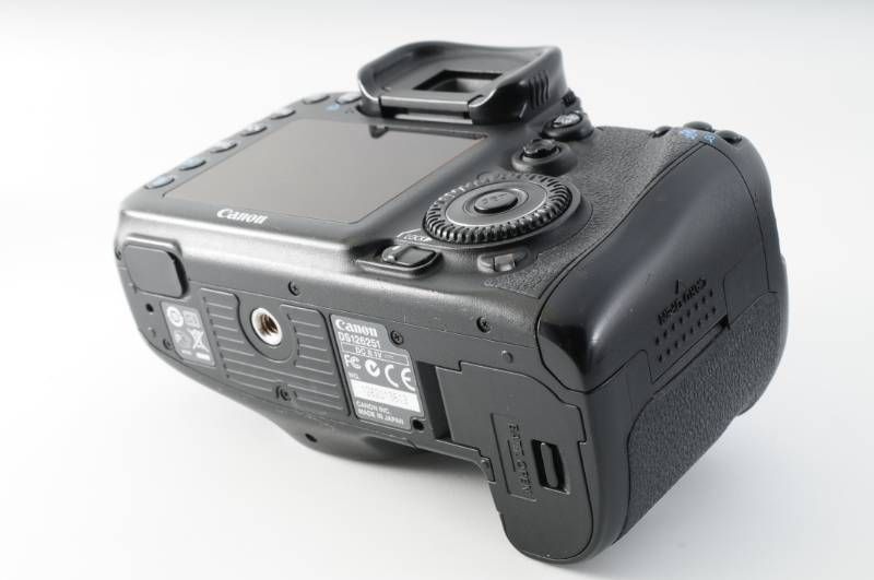動作OK】Canon EOS 7D ボディ キャノン デジタル一眼レフカメラ 動作OK】Canon EOS 7D ボディ キャノン デジタル一眼レフカメラ