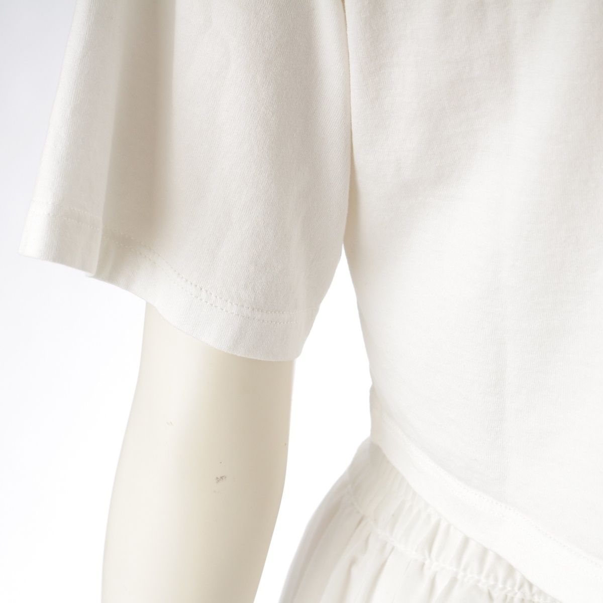 セリーヌ クロップド 半袖Ｔシャツ トップス 2X761671Q.01EA ホワイト XS【中古】