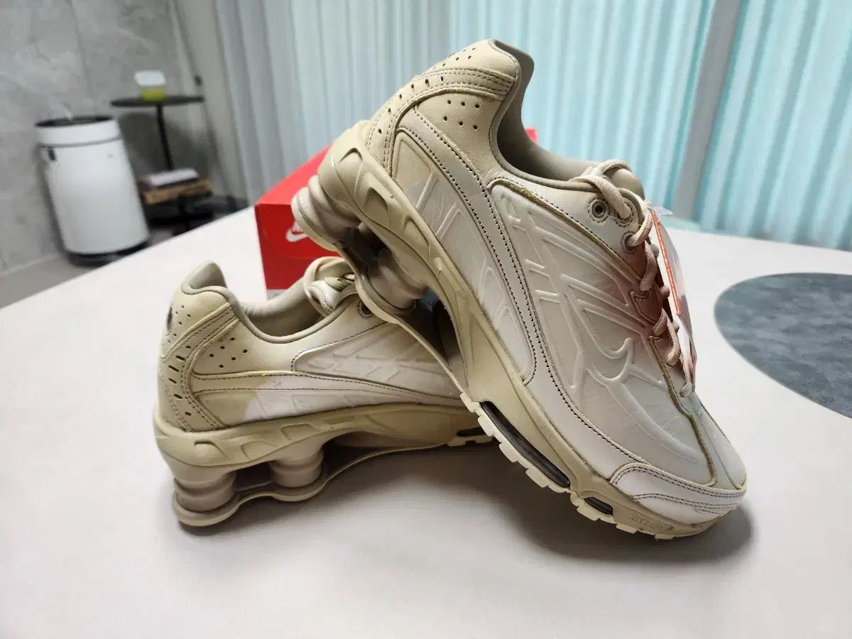 260 NIKE ナイキ ショックス ライズ2 PRM 新品 9,843円