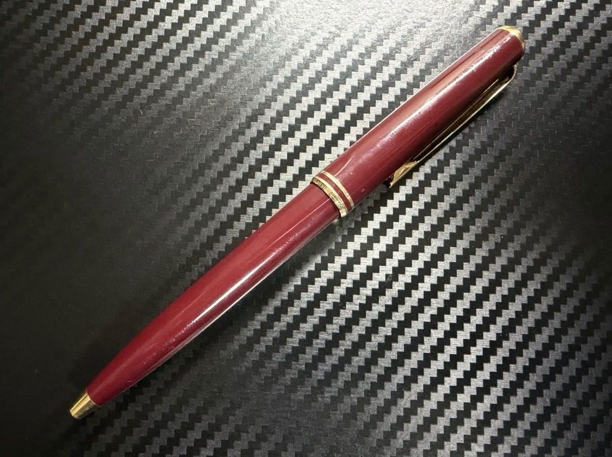 極美品 モンブラン montblanc クラシック ボールペン ボルドー - メルカリ