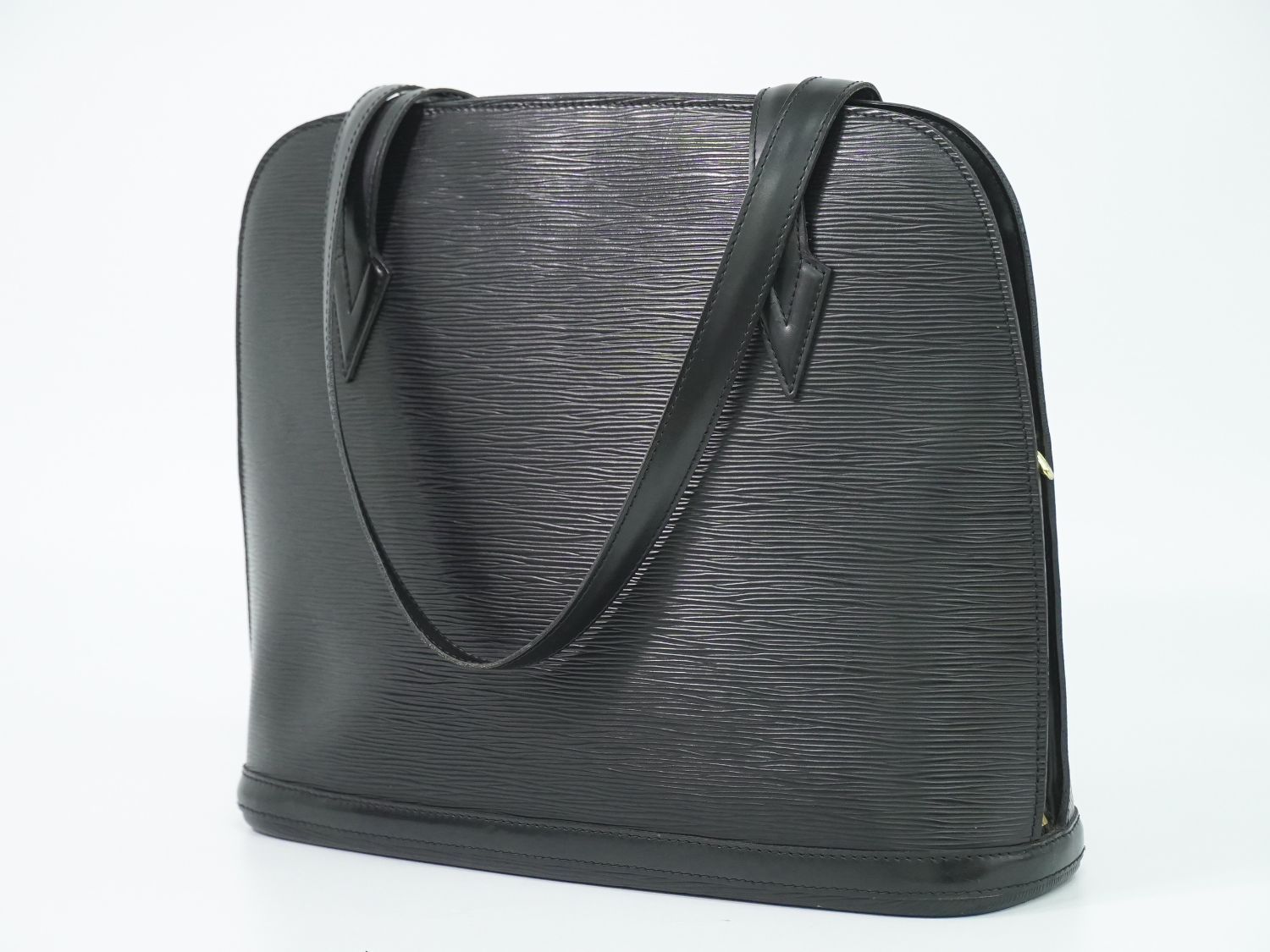 本物 ルイヴィトン LOUIS VUITTON LV リュサック エピ レザー