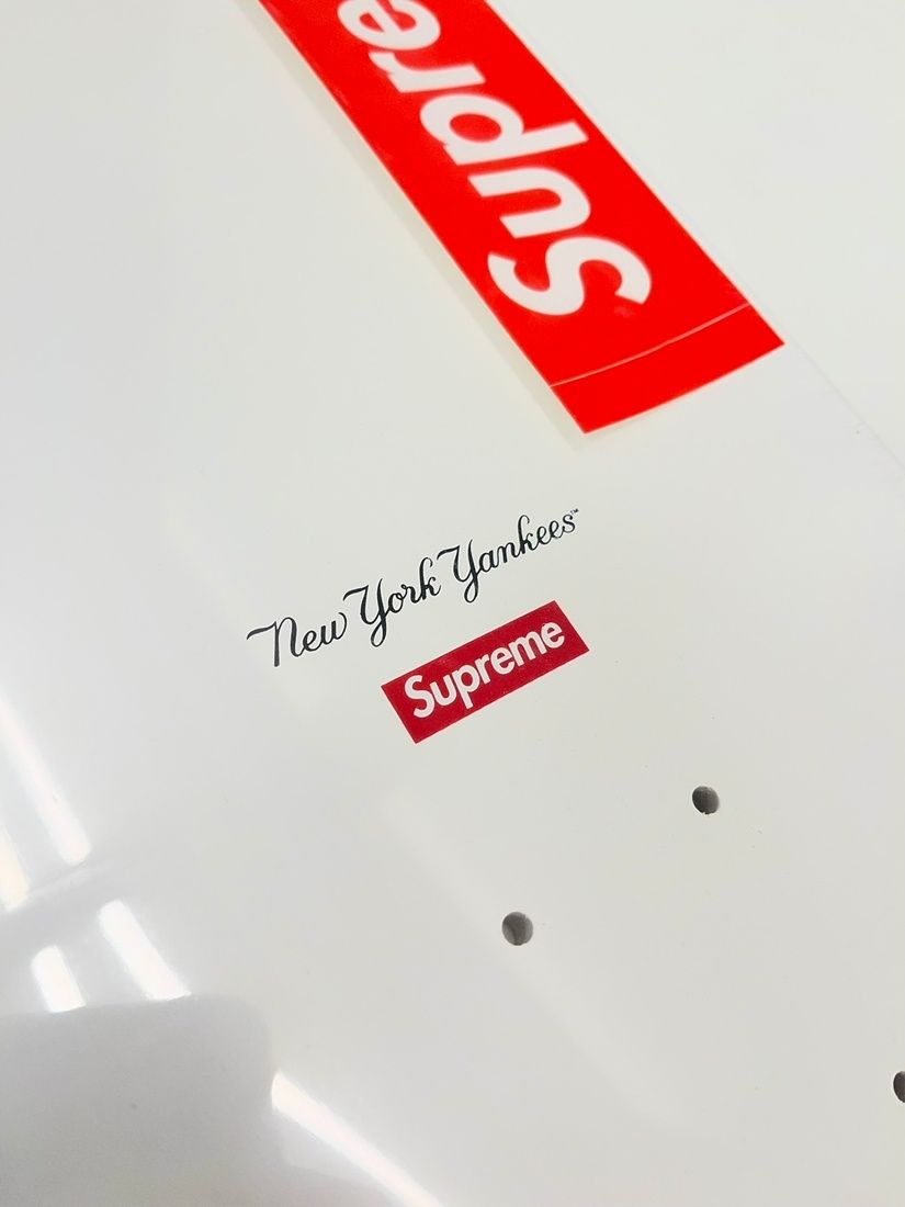 シュプリーム SUPREME 21AW New York Yankees Airbrush Skateboard