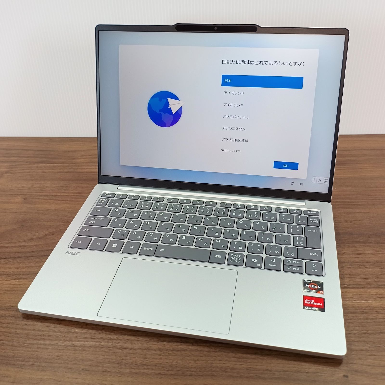 NEC LAVIE N13 Slim Ryzen5 7535HS / SSD256GB / RAM16GB 超軽量 プラチナシルバー N1355/JAS