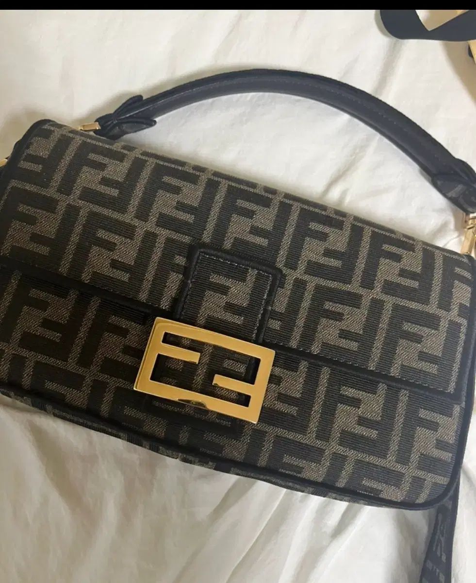 フェンディ バゲットバッグ ファブリック