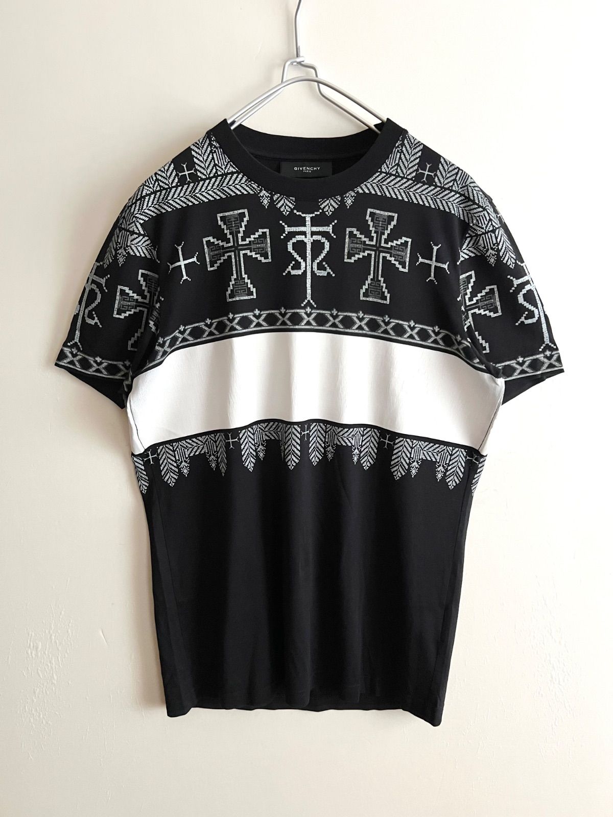 GIVENCHY Paris ジバンシー　パリ Cross Design T-Shirts クロス デザインTシャツ
