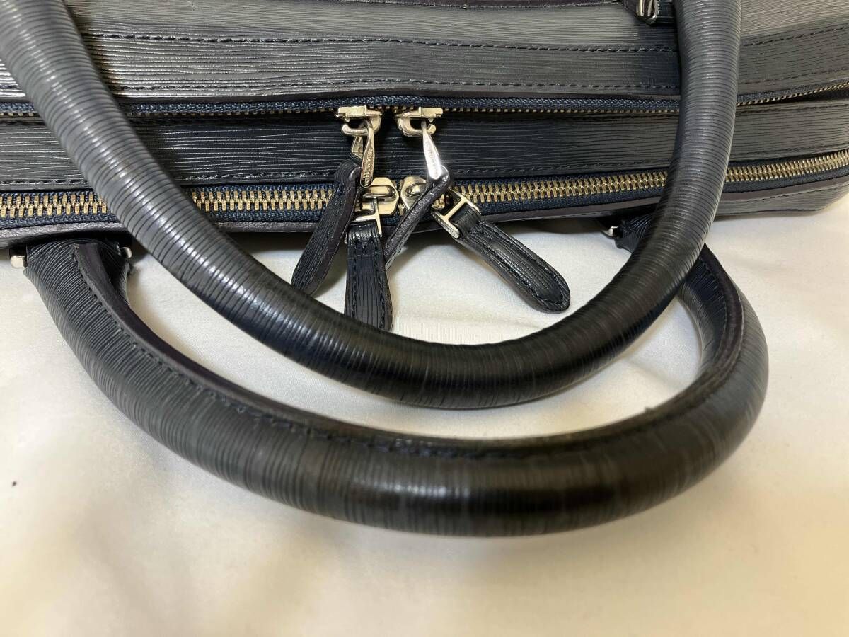 PELLE MORBIDA Capitano ショルダー紐欠品 ペッレモルビダ