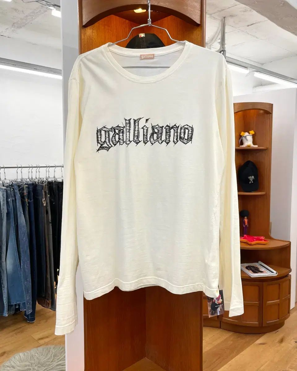 XL ジョンガリアーノ ロングスリーブ Tシャツ