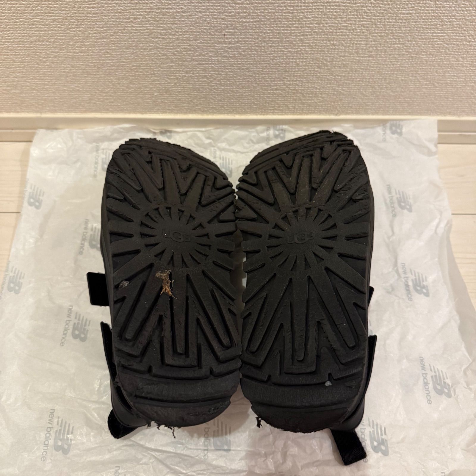値下げ可能】UGG GOLDENGLOW BLACK アグ ゴールデングロウ ブラック