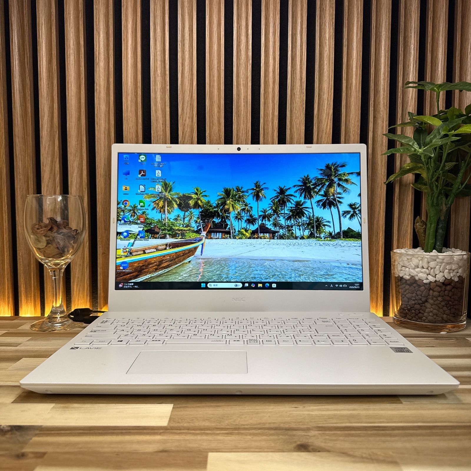NEC LAVIE i7-11世代 SSD256GBノートPC - メルカリ