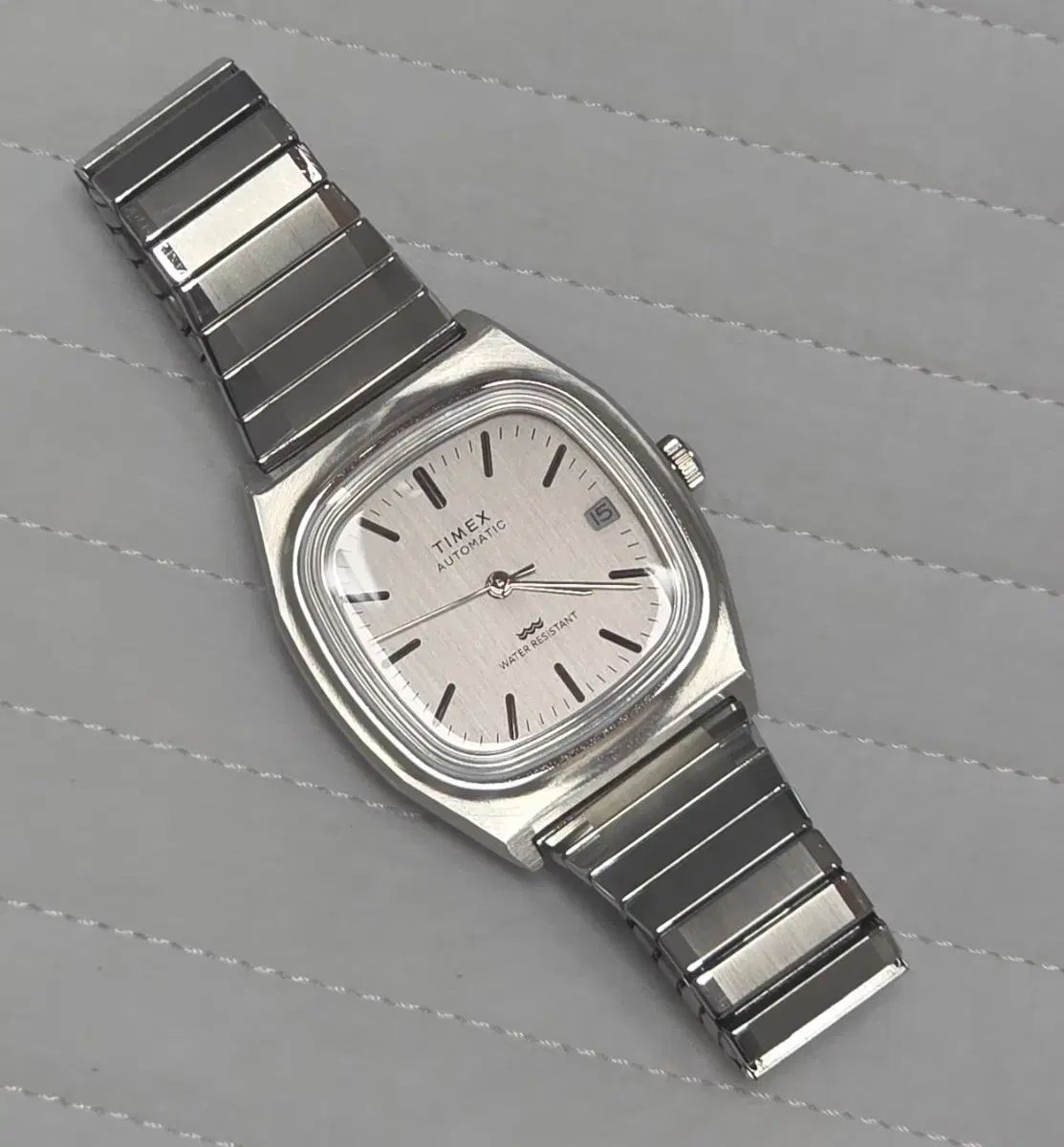 TIMEX 1983 E LINE リーイシュー テレビ 復刻