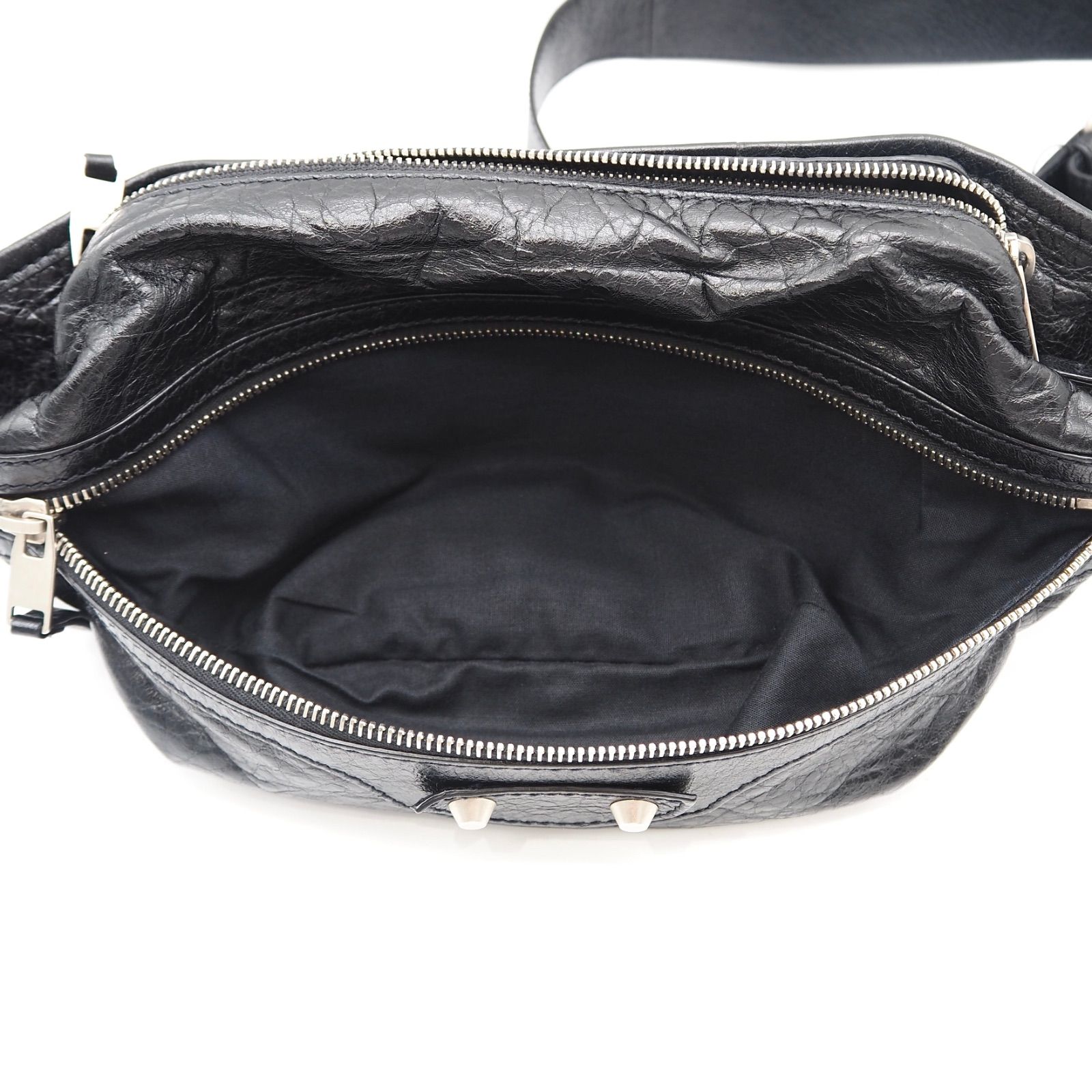 BALENCIAGA クラシックネオリフト ボディバッグ ブラック レザー