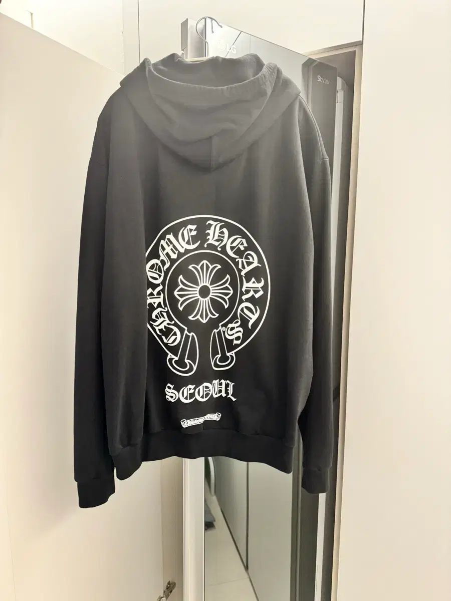 CHROME HEARTS クロムハーツ ソウル(SEOUL) フードジップアップ Lサイズ