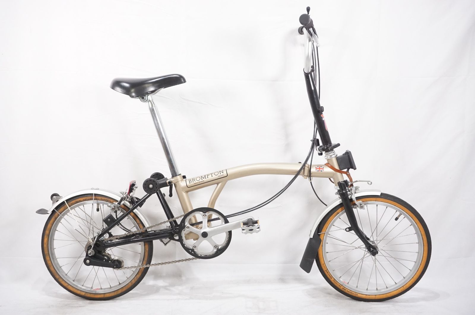 ブロンプトン M3L 2013年英国製 超メルカリ市期間中につき値引中！ BROMPTON 「ブロンプトン」 M3L 台湾製 年式不明 折り畳み自転車
