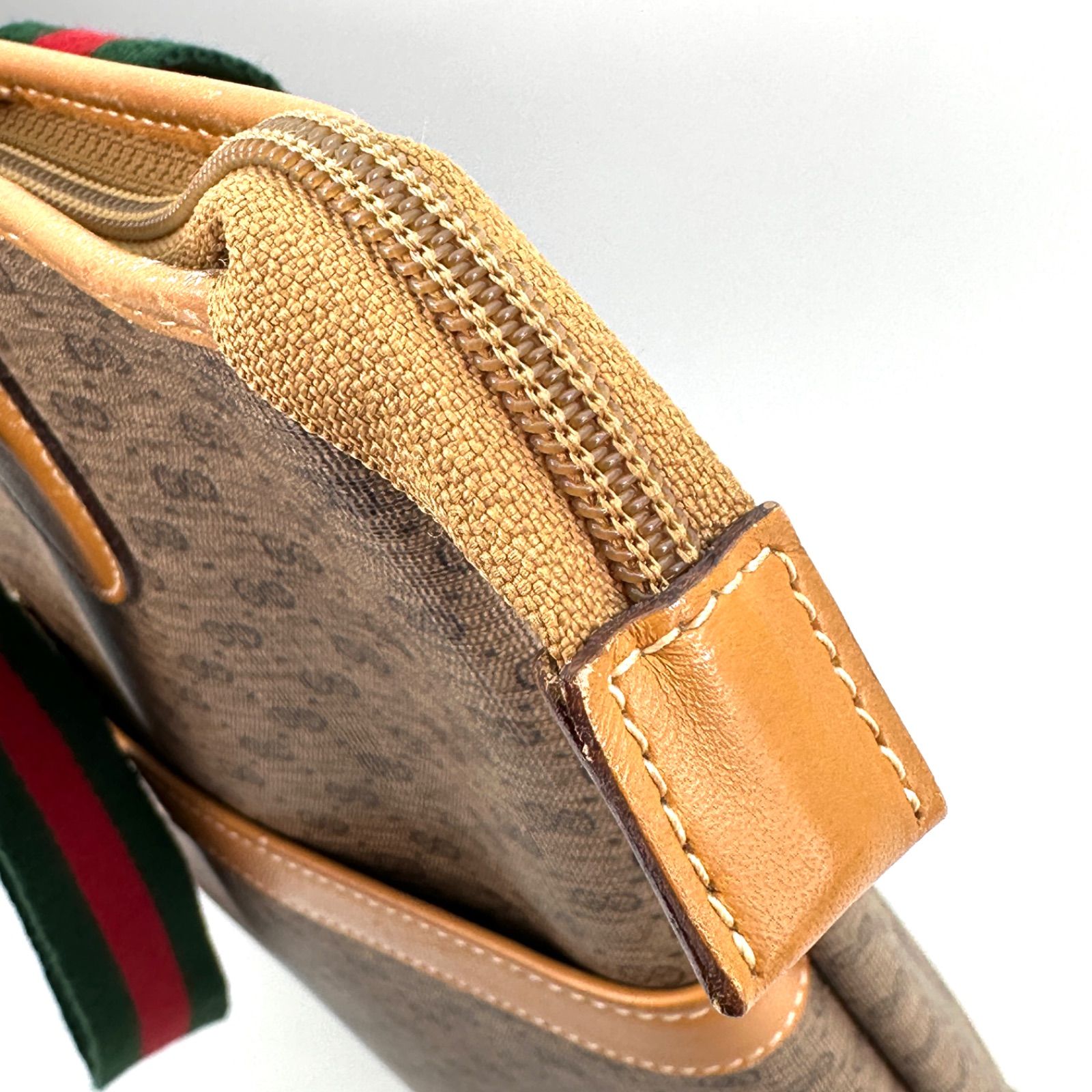 【GUCCI】アタッシュケース　シェリーライン　マイクロGG PVC ベージュ GUCCI グッチ マイクロGG シェリーライン トートバッグ ベージュ PVC