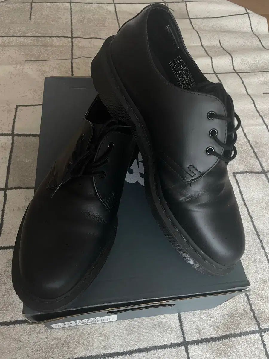 DR. MARTENS 1461 ブラック モノ 10,723円