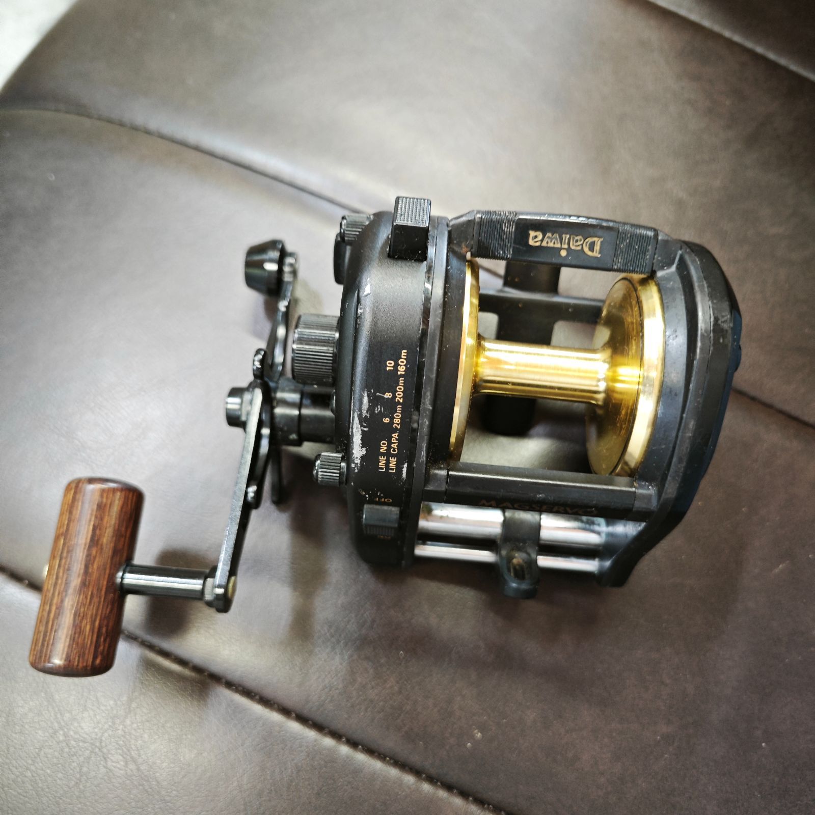 DAIWA ダイワ SUPER 胴付 GS-25 早技 両軸リール - メルカリ