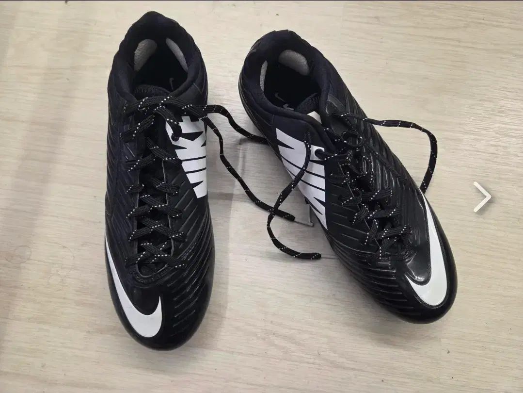 NIKE サッカー ブラック 270mm
