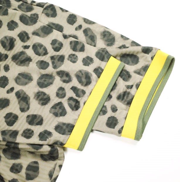 PUMA x SASQUATCHfabrix. x BEAMS プーマ サスクワァッチファブリックス ビームス 24SS 別注 SOCCER SHIRT サッカーシャツ 11-08-1054-582 S Animal 半袖 ゲームシャツ Tシャツ トップス【中古】【PUMA × SASQUATCHfabrix. x BEAMS】 PUMA x SASQUATCHfabrix. x BEAMS プーマ サスクワァッチファブリック
