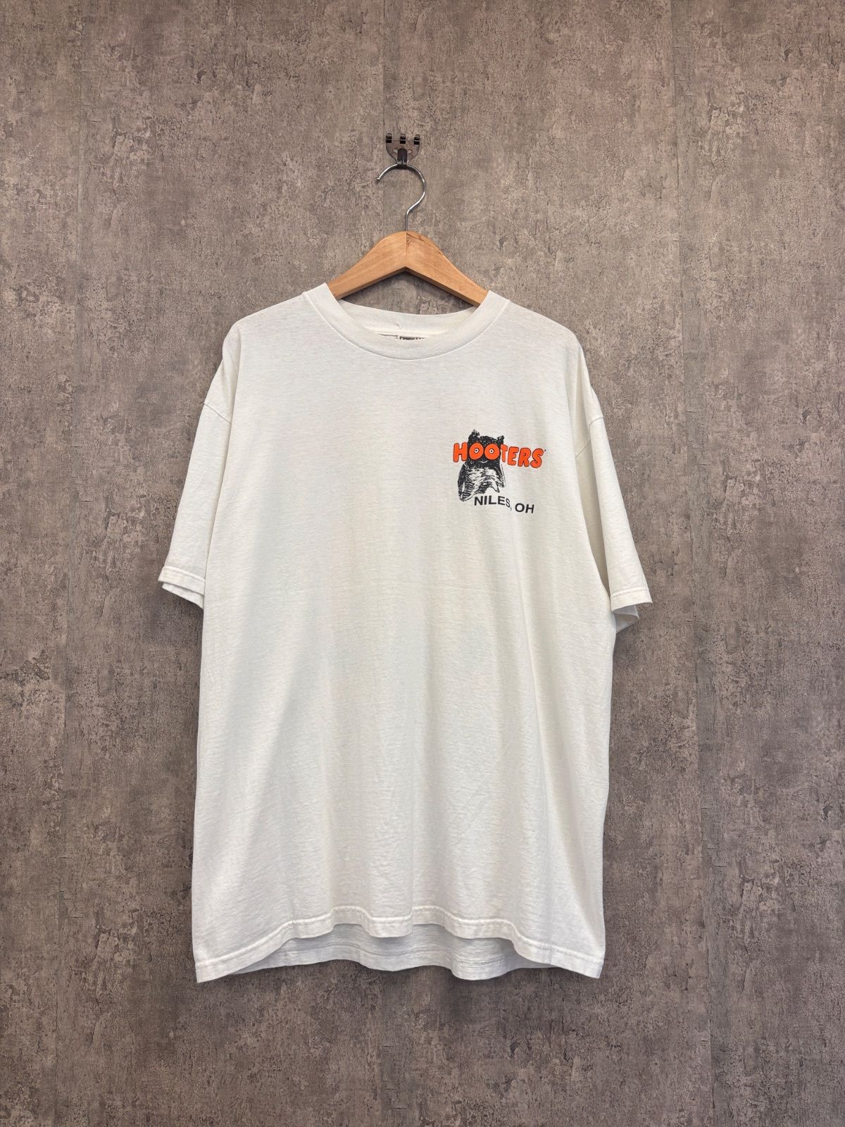90’s HOOTERS/フーターズ　『Parrots Lounge』プリントTシャツ　ONEITA/オニータボディ