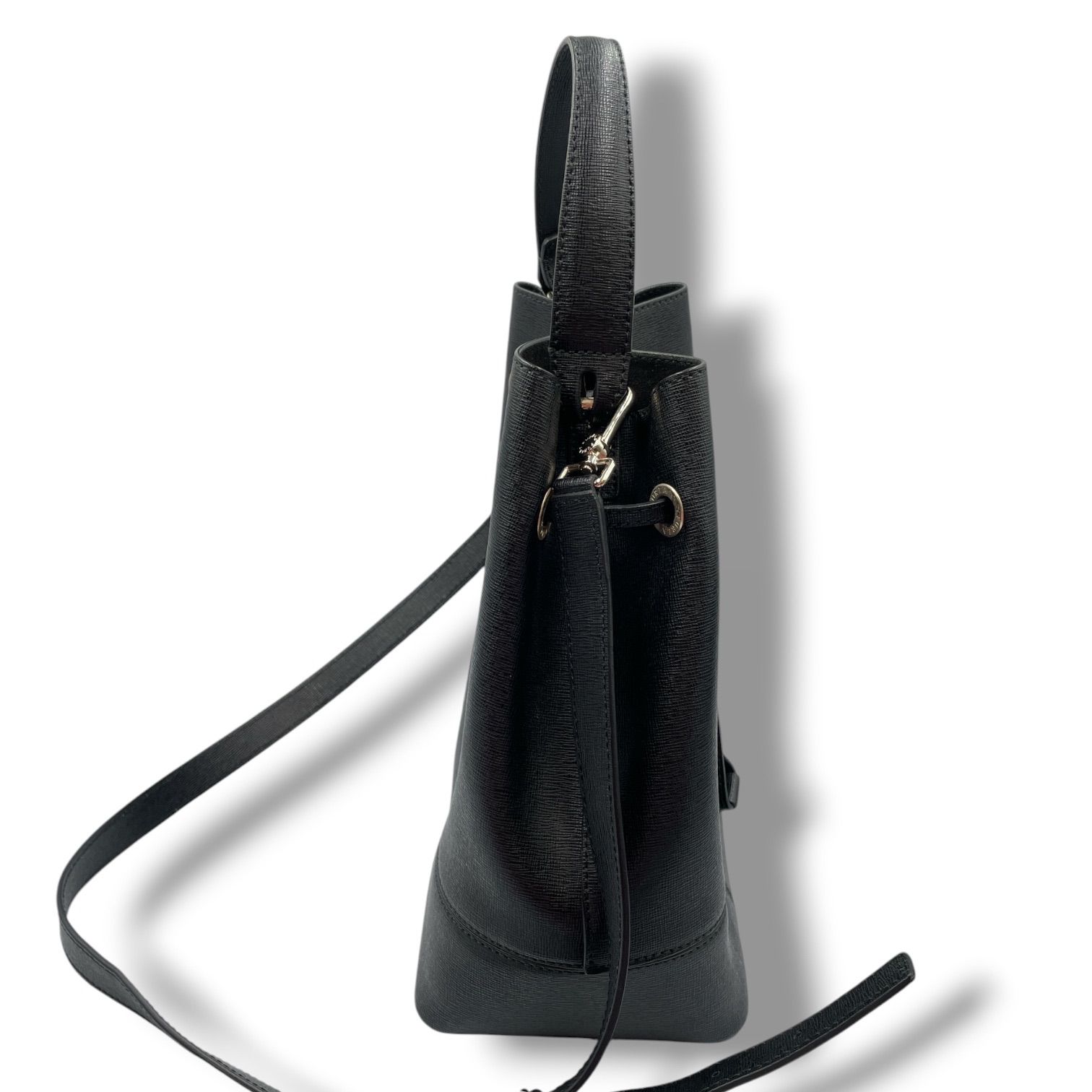 【未使用】FURLA ショルダーバッグ 巾着 2way オールレザー 黒 FURLA フルラ 2way ショルダーバッグ ハンドルバッグ 巾着 レザー