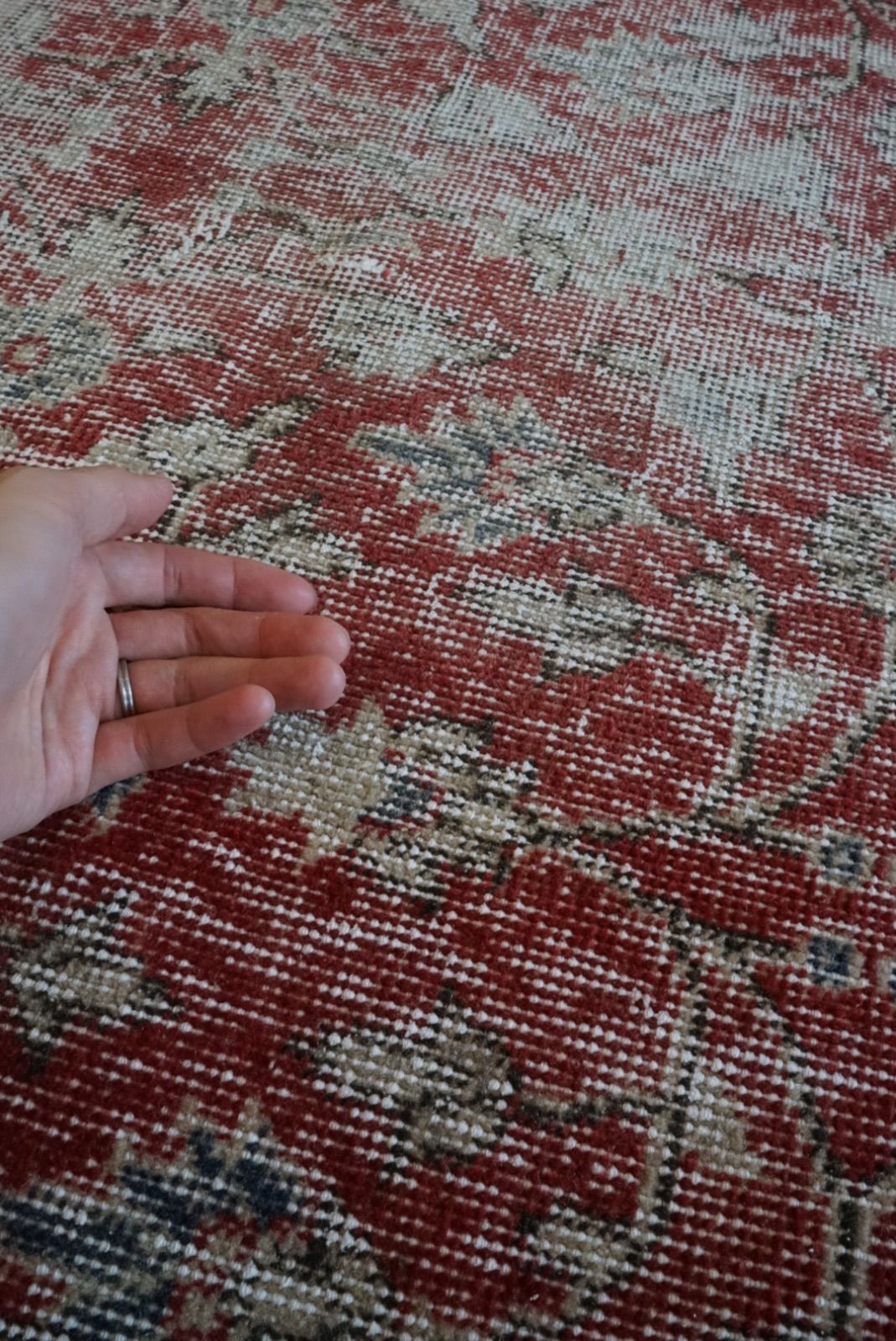 ヴィンテージラグ トルコ イスパルタ レッド 1970年代 195 × 107.5 cm