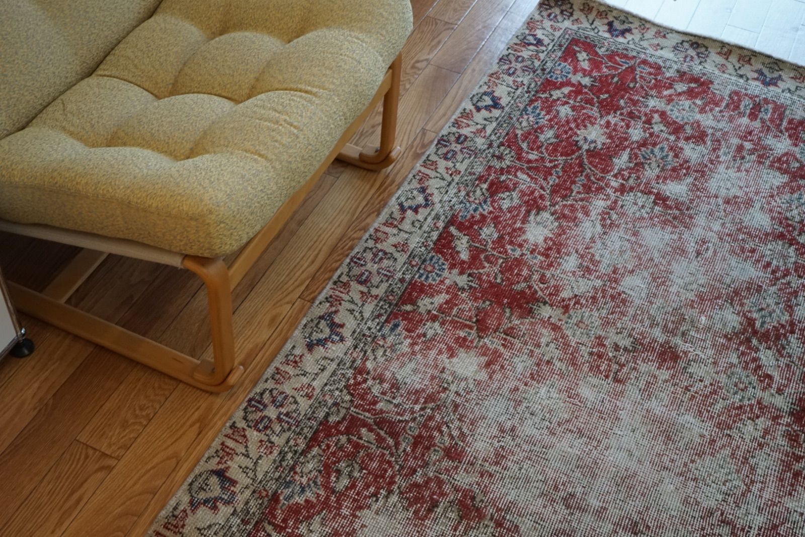 ヴィンテージラグ トルコ イスパルタ レッド 1970年代 195 × 107.5 cm