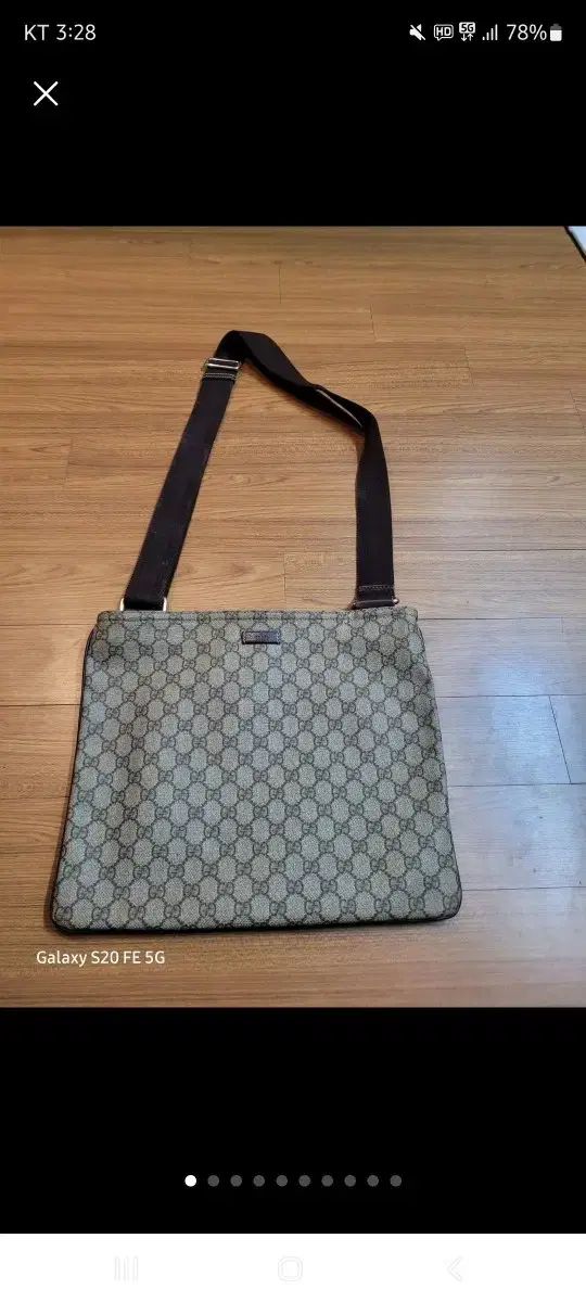 グッチのシグネチャー GG シュプリーム