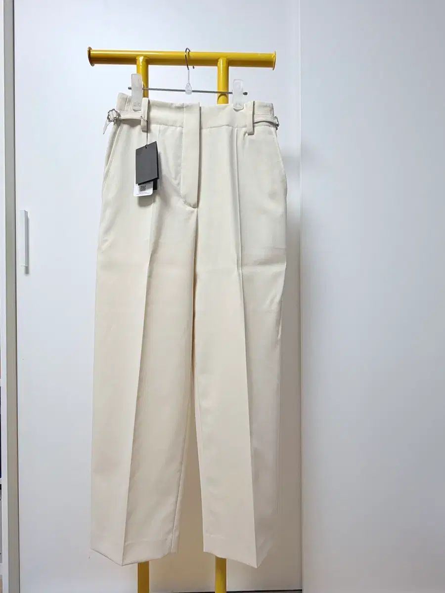 システムベルト スラックス