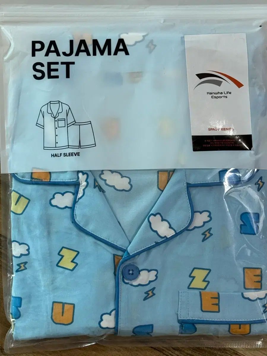 SPAO Zeus パジャマ + トレカ