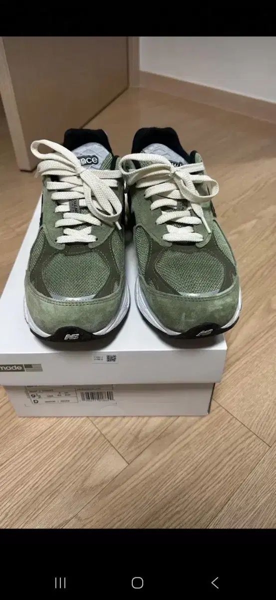 275 ニューバランス x Jaunds 990v3 オリーブ 出品