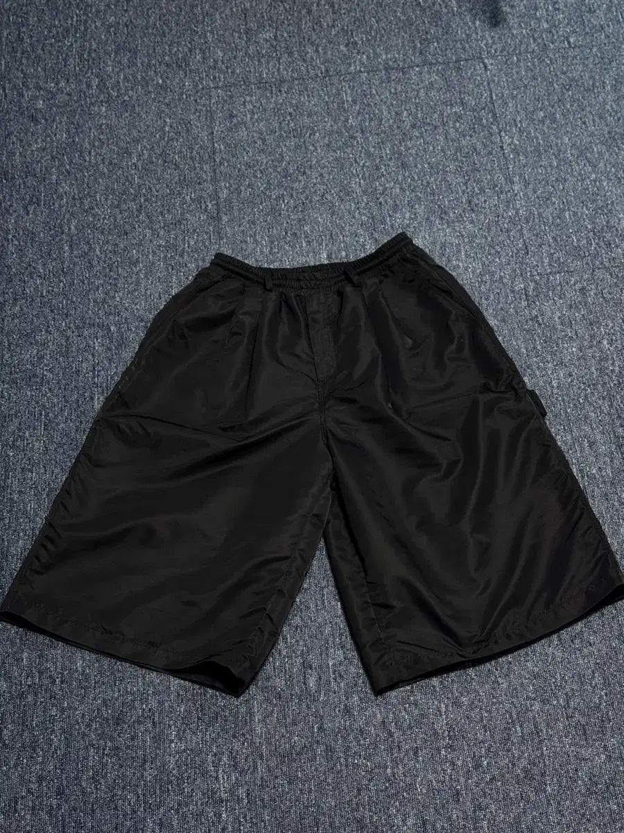 MJD コインソウル トゥ タック リナイロン カーペンター バミューダ パンツ