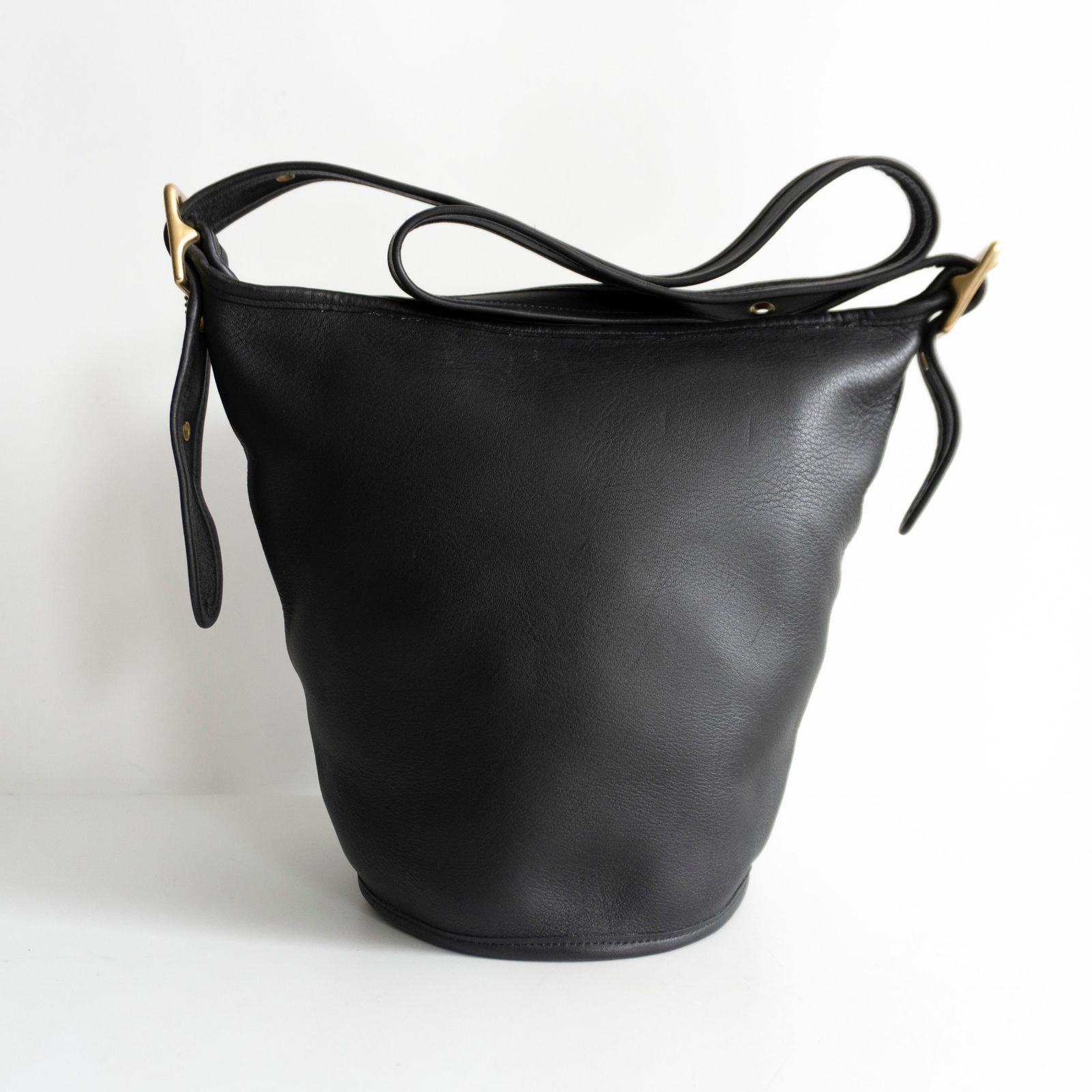 【美品】OLD COACH【バケツ型 レザー ショルダーバッグ】 ブラック コーチ 26060878
