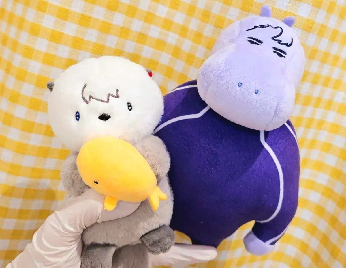海原（うみはら）暗い海の灯台（とうだい）になってラッコぬいぐるみ出品