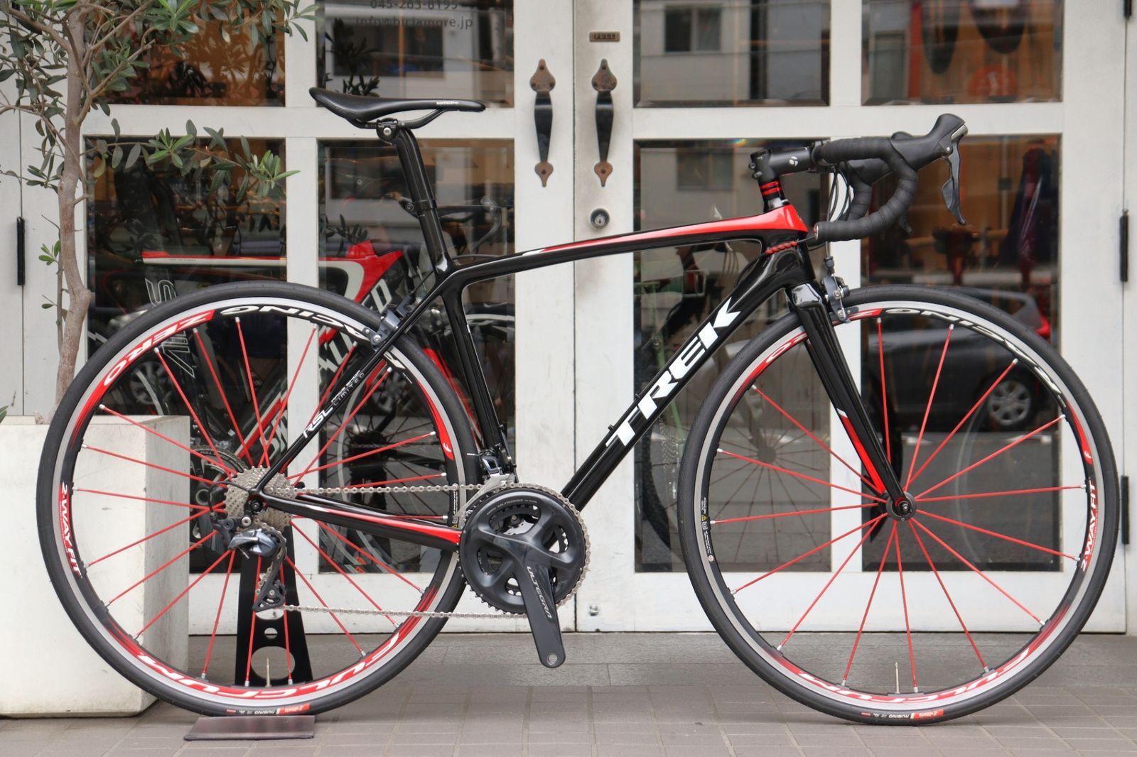 トレック TREK エモンダ EMONDA SLR RSL 2018モデル 54サイズ シマノ アルテグラ R8000 MIX 11S カーボン ロードバイク 【横浜店】